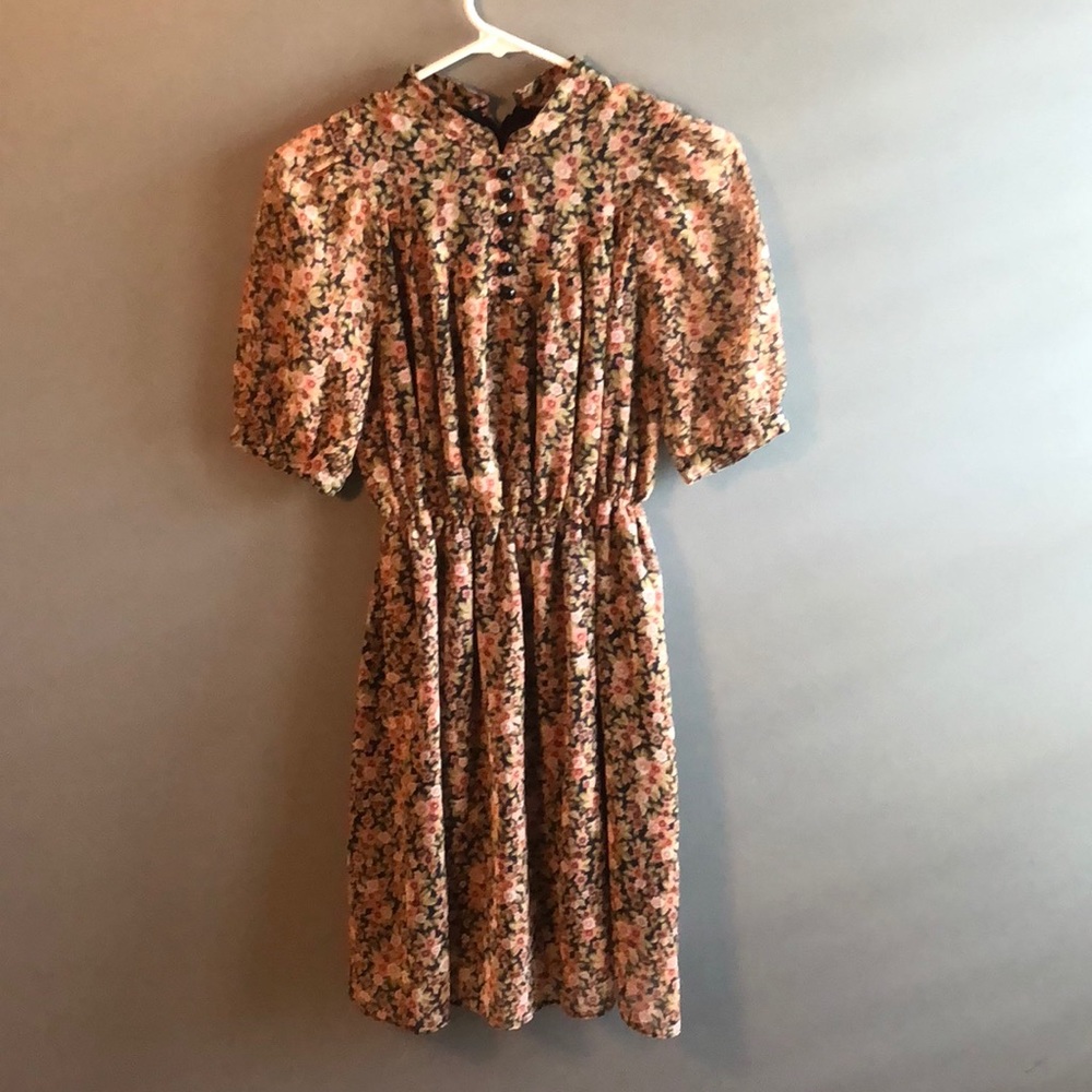 Cool Vintage Style Viva Amica Floral Dress.